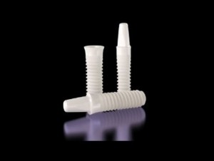 implant Straumann, clinica stomatologica Artistic Dent Bucuresti