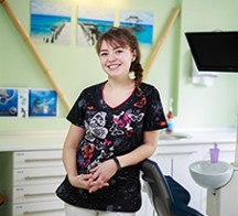 Dr. Sorina Plitea, Artistic Dent, clinică stomatologică București